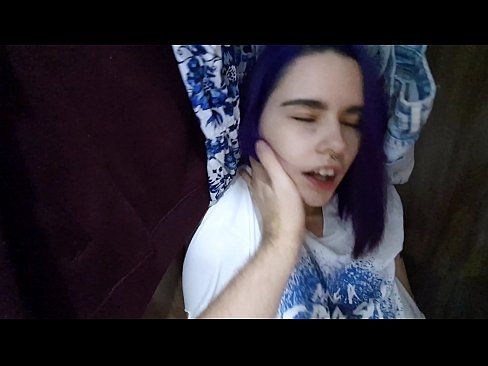 ❤️ Am găsit-o pe sora mea în dulap și am ajutat-o să ejaculeze ☑  at ro.pornohdmega.ru